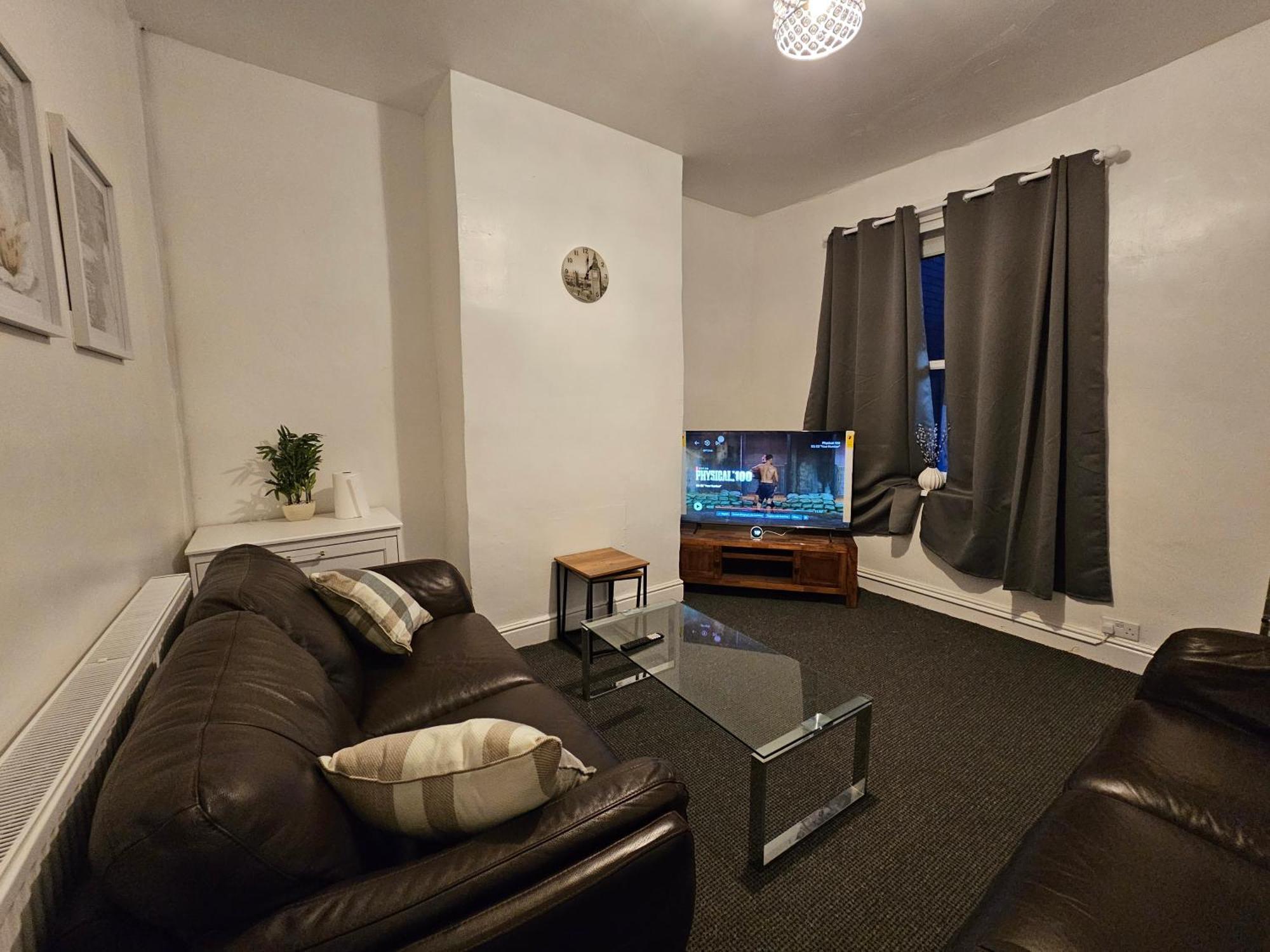 Vila Convenient 3 Bed, Pr1 Near Uclan N Train Station Preston  Exteriér fotografie